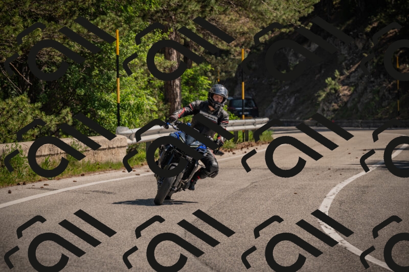 20250614104513-_Z620435_am_