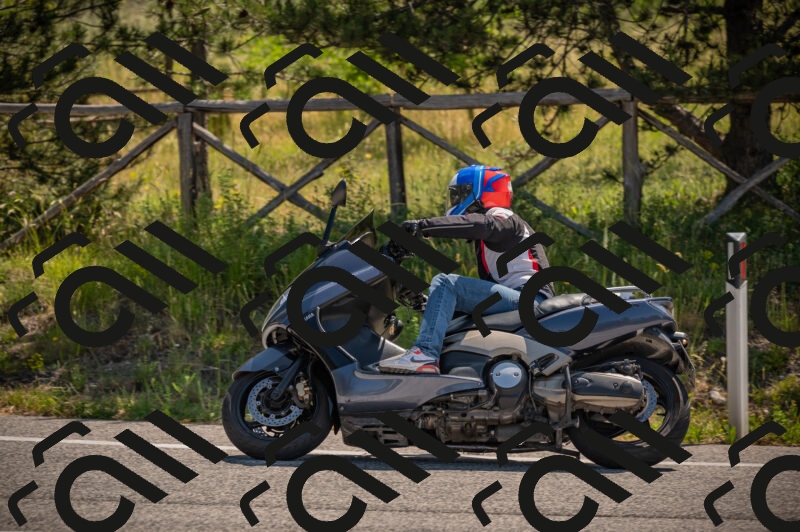 20250614104520-_Z620442_am_