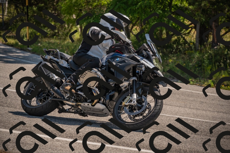 20250614104906-_Z620444_am_