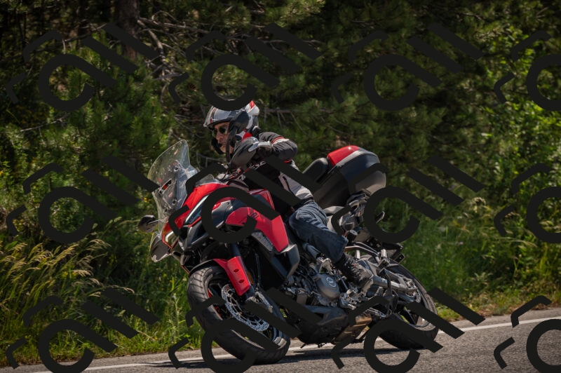 20250614110314-_Z620465_am_