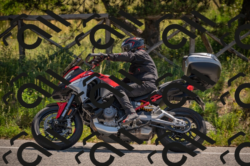 20250614110347-_Z620484_am_