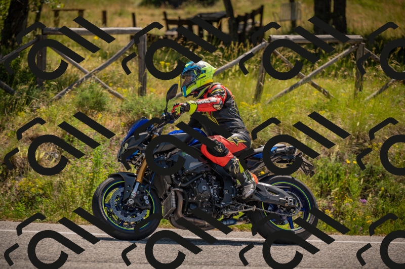 20250614110434-_Z620490_am_