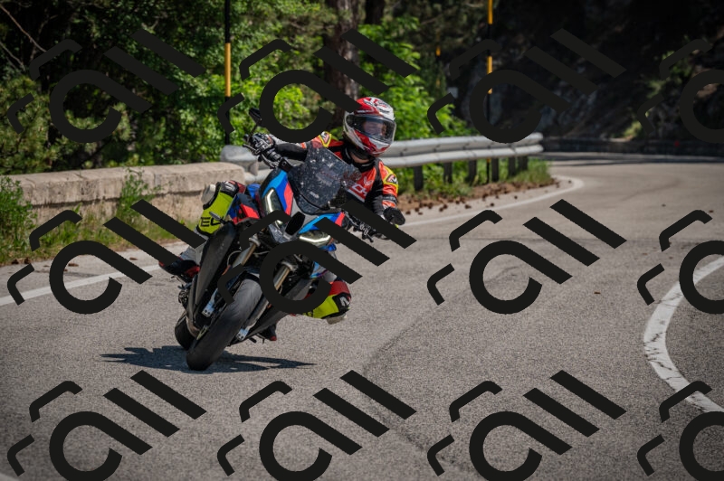 20250614110500-_Z620505_am_