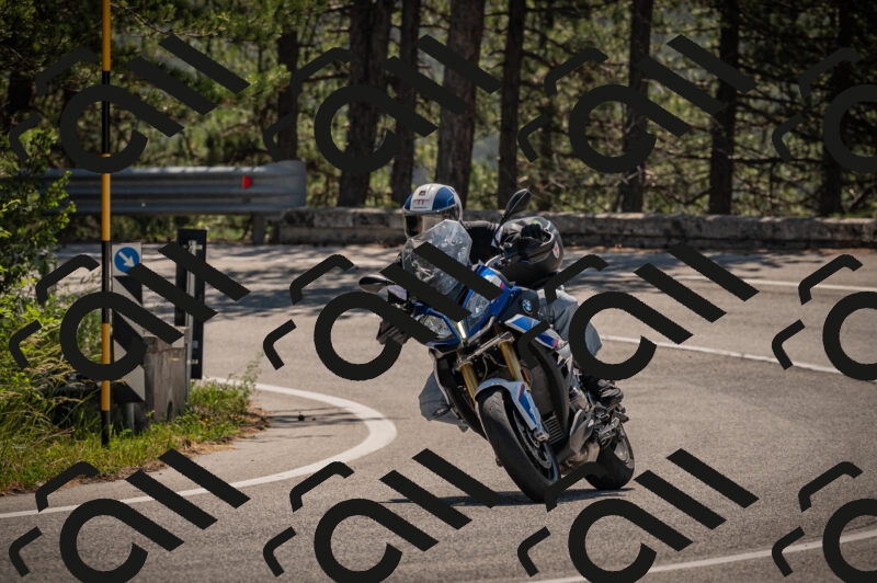 20250614110607-_Z620520_am_