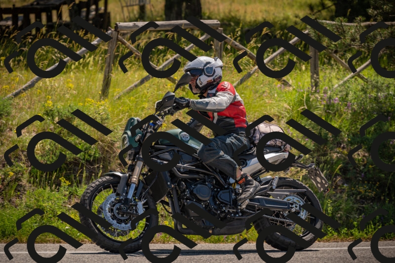 20250614110641-_Z620539_am_