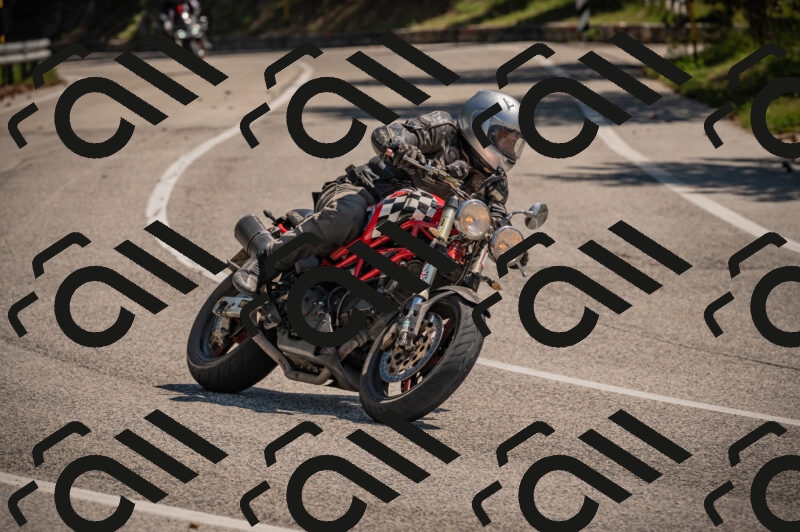 20250614110933-_Z620552_am_