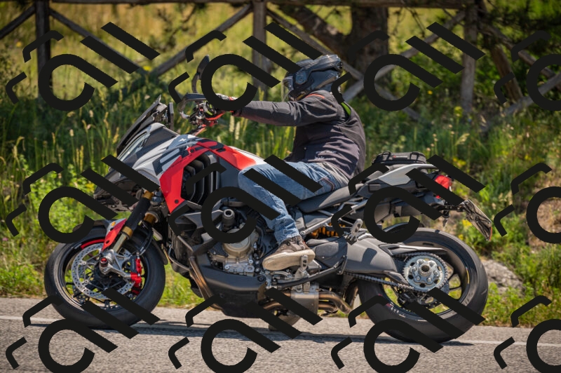 20250614111320-_Z620596_am_