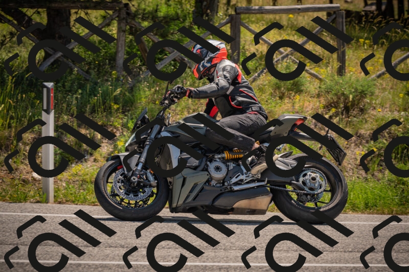 20250614111322-_Z620598_am_