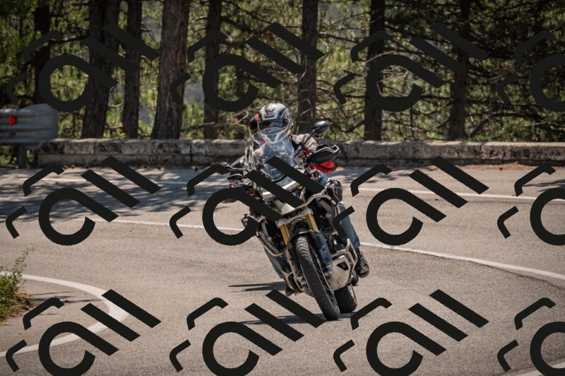 20250614112138-_Z620621_am_