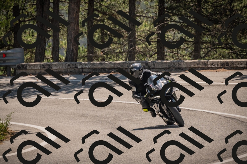 20250614112233-_Z620628_am_