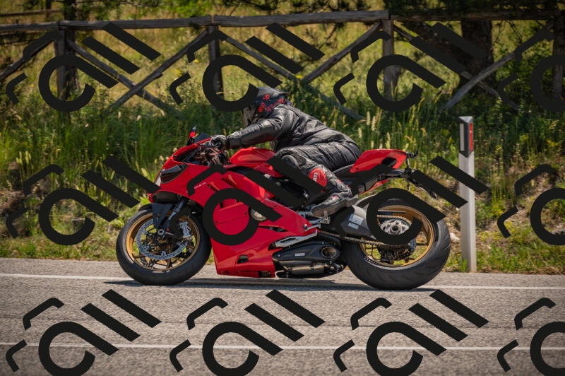 20250614112243-_Z620644_am_