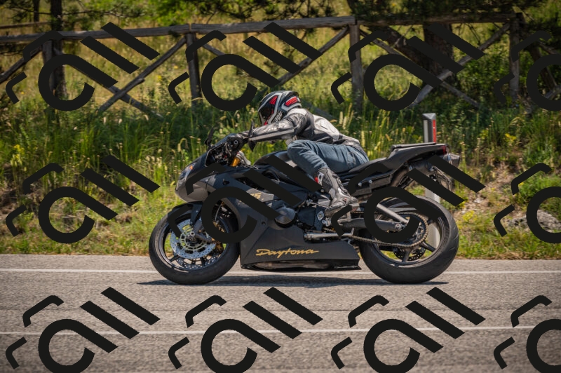 20250614112838-_Z620695_am_