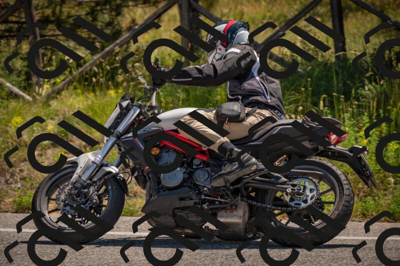 20250614112909-_Z620701_am_