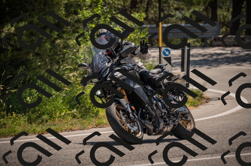 20250614112927-_Z620705_am_