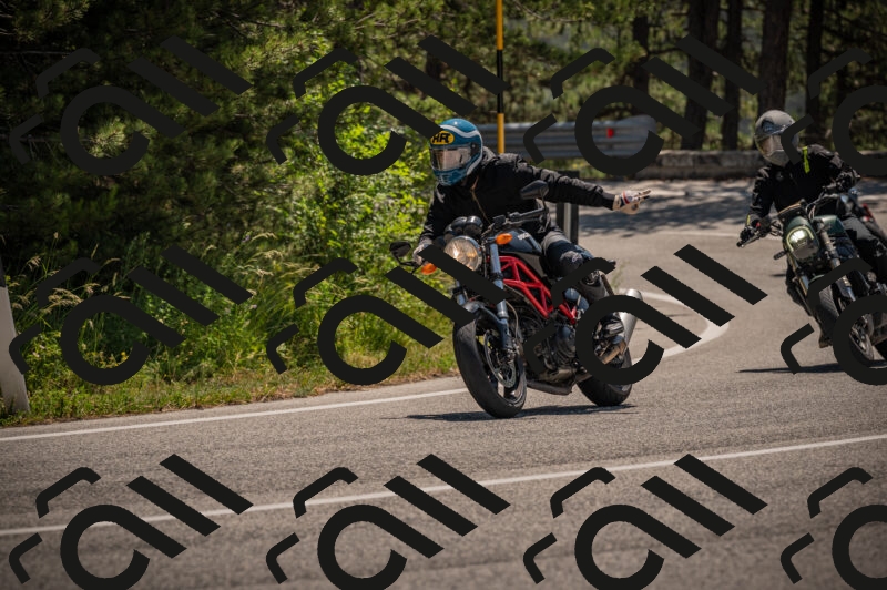 20250614112938-_Z620714_am_