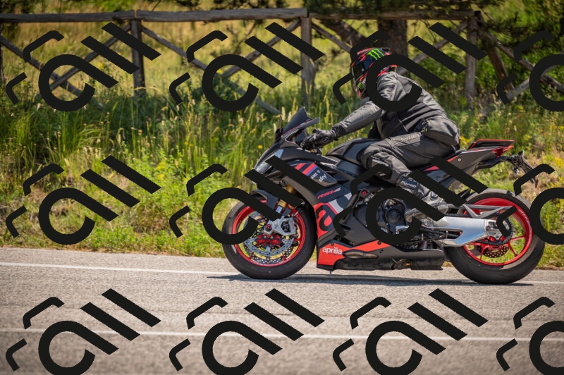 20250614113137-_Z620733_am_