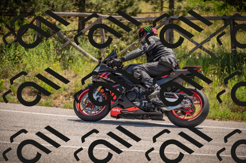 20250614113137-_Z620734_am_