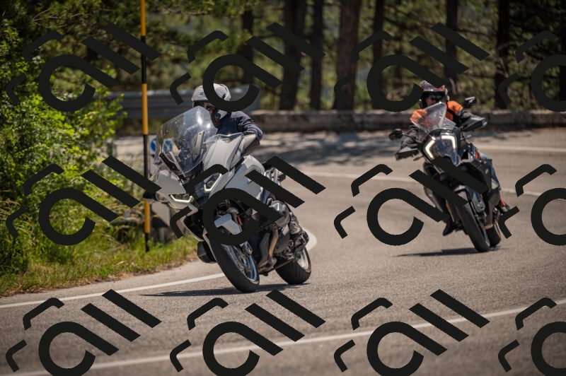 20250614113232-_Z620740_am_