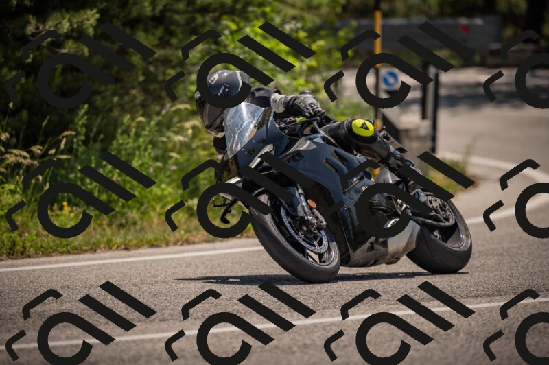 20250614114144-_Z620840_am_