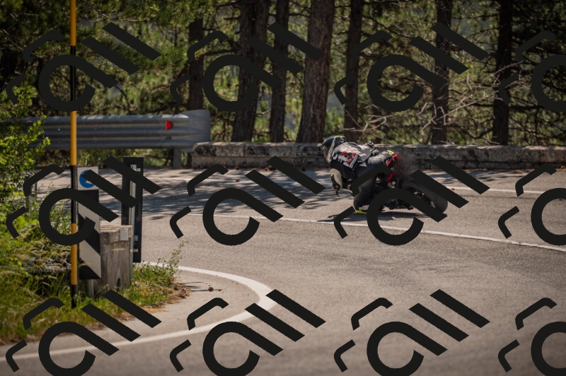 20250614114259-_Z620878_am_