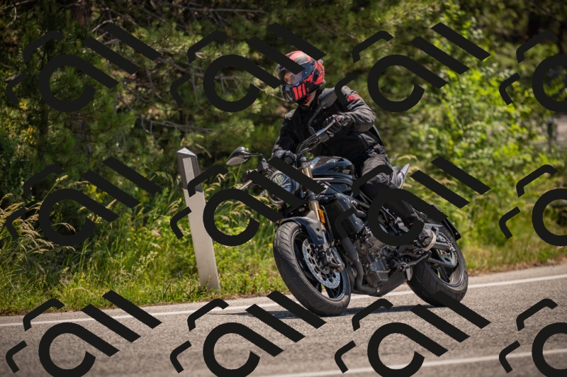 20250614114355-_Z620895_am_