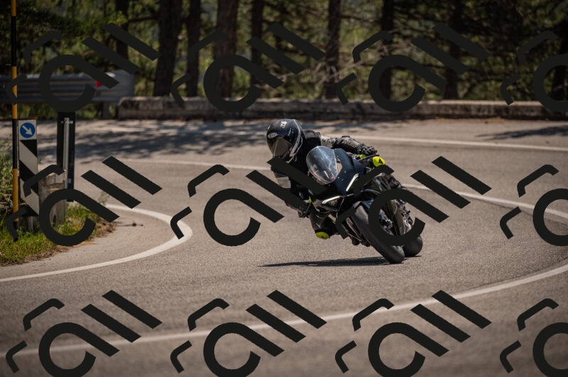 20250614114425-_Z620898_am_