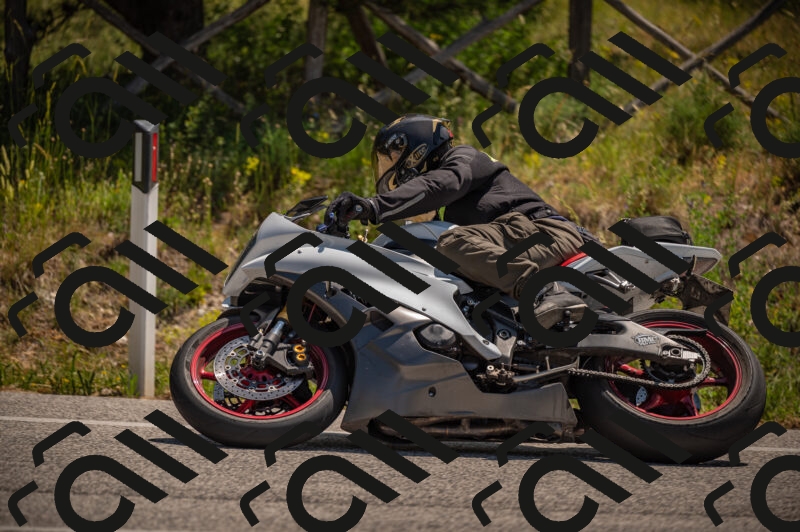 20250614114449-_Z620908_am_