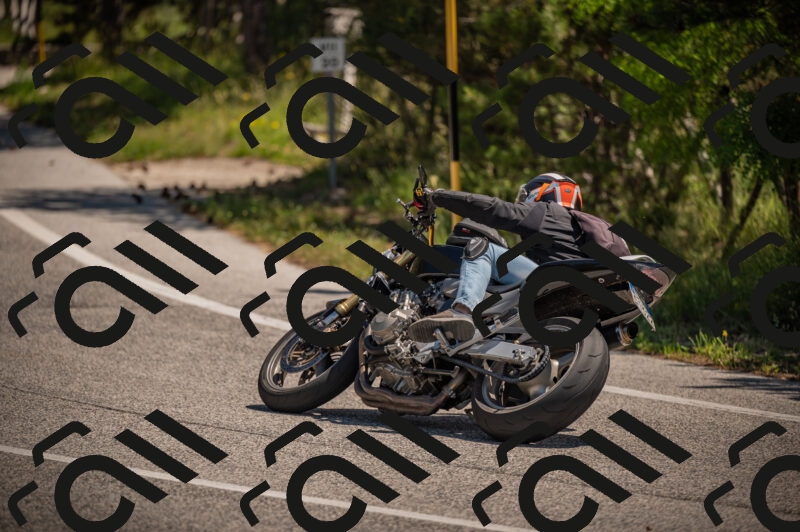 20250614114452-_Z620913_am_