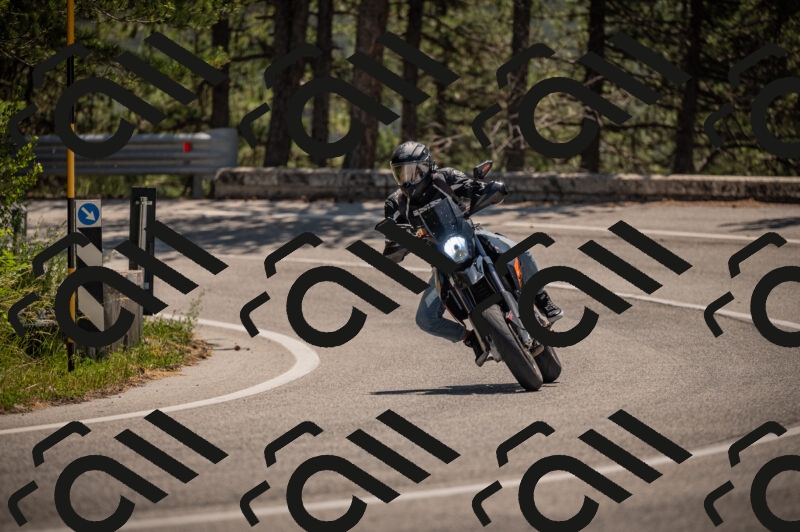 20250614114457-_Z620914_am_