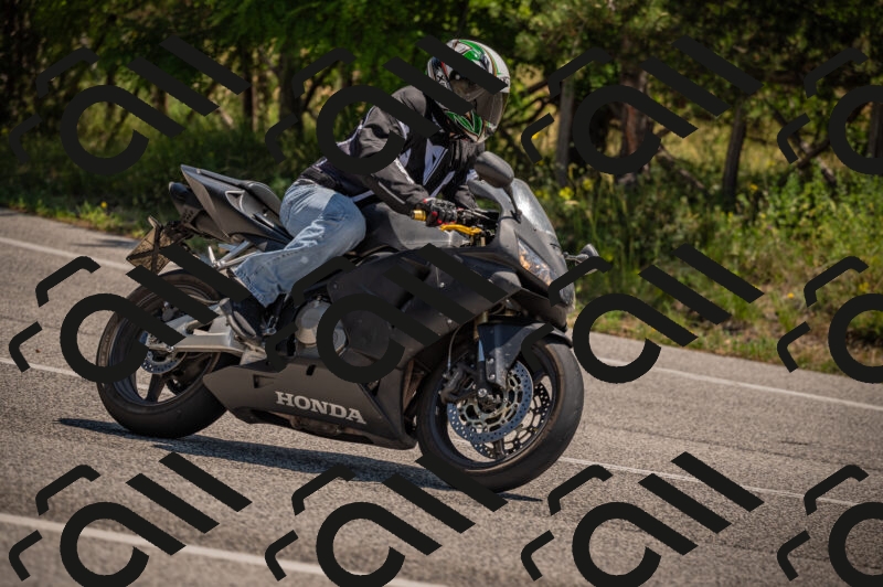 20250614114509-_Z620921_am_