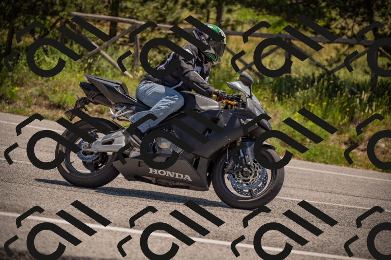 20250614114509-_Z620922_am_