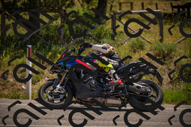 20250614114723-_Z620954_am_