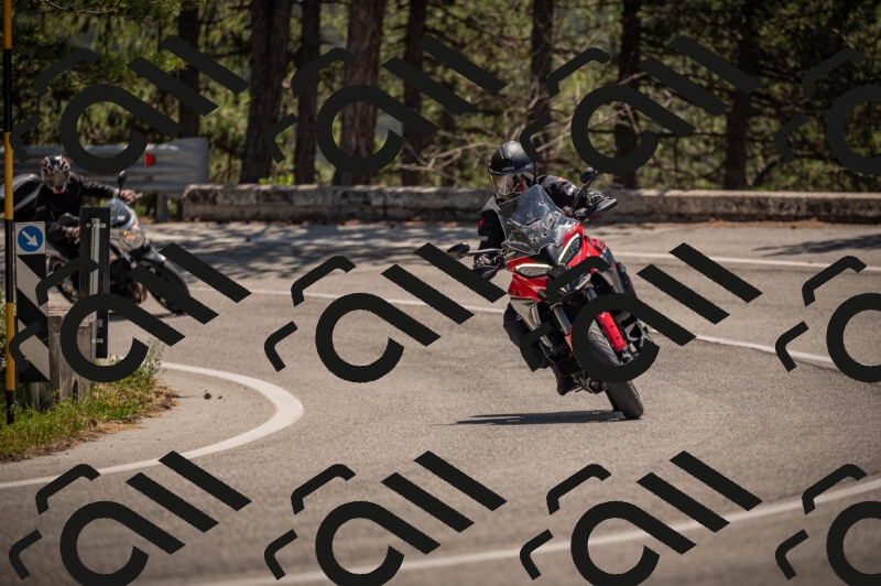 20250614115725-_Z621006_am_