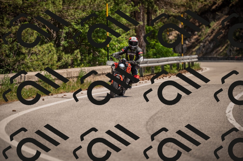 20250614115845-_Z621026_am_