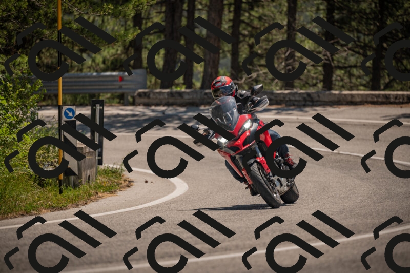 20250614120205-_Z621038_am_