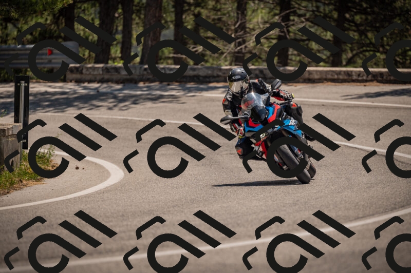 20250614120317-_Z621049_am_