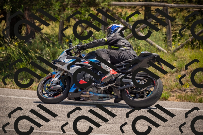 20250614120324-_Z621060_am_