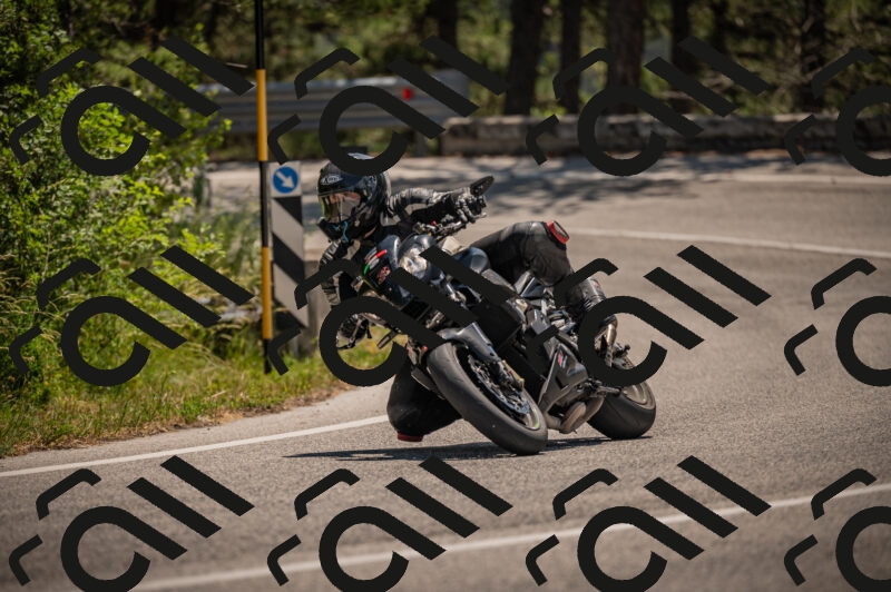 20250614120338-_Z621068_am_