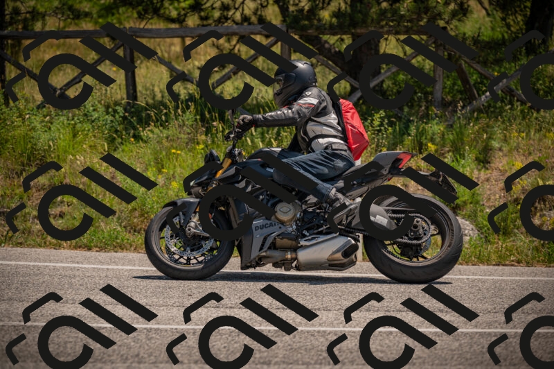 20250614120602-_Z621109_am_