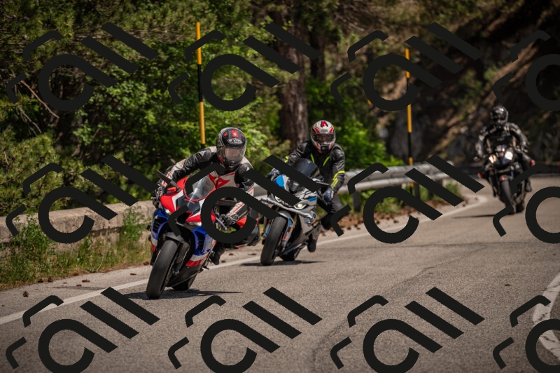 20250614121216-_Z621130_am_