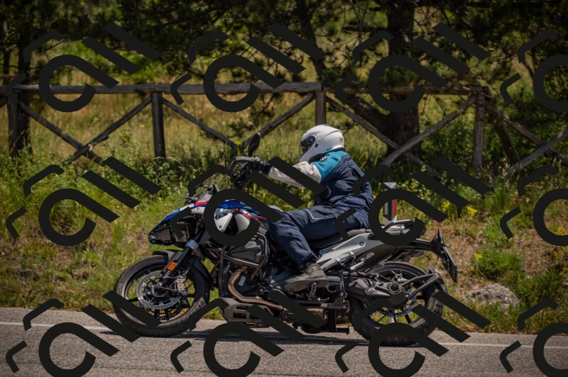 20250614121555-_Z621174_am_