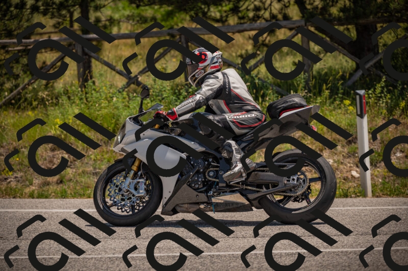 20250614121629-_Z621180_am_