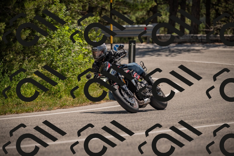 20250614121743-_Z621211_am_