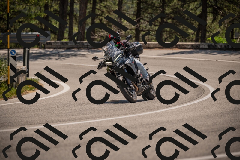 20250614121814-_Z621216_am_