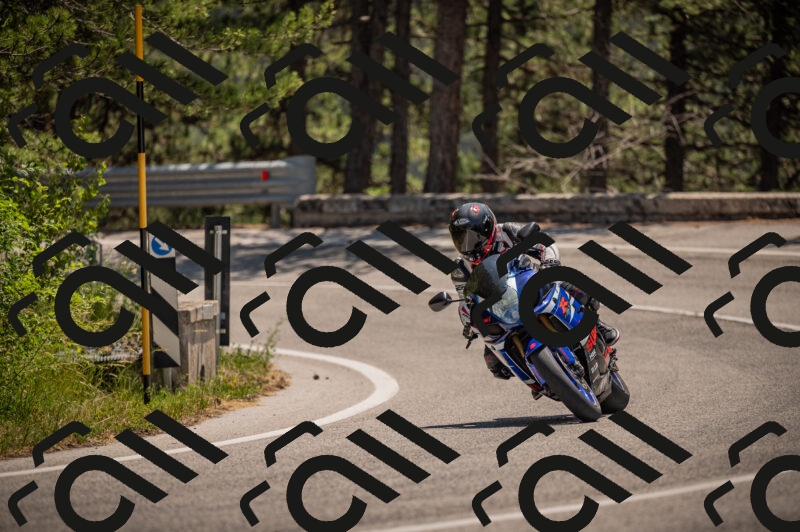 20250614122023-_Z621250_am_