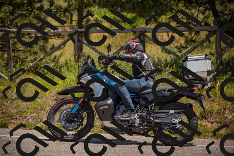 20250614122040-_Z621258_am_