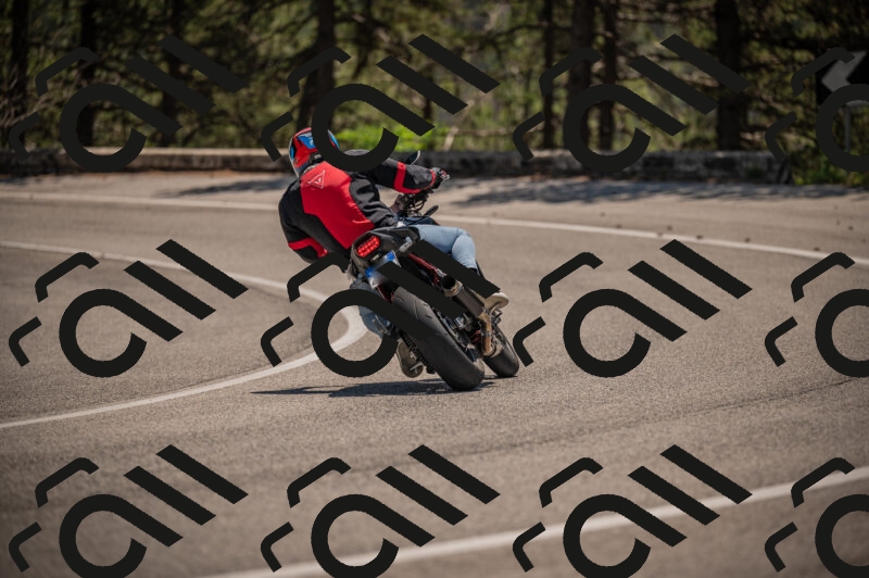 20250614122101-_Z621275_am_