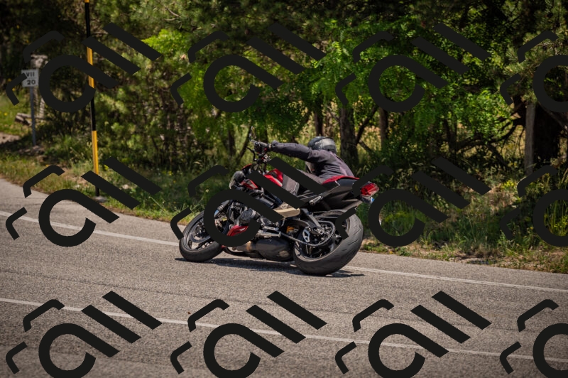 20250614122720-_Z621304_am_