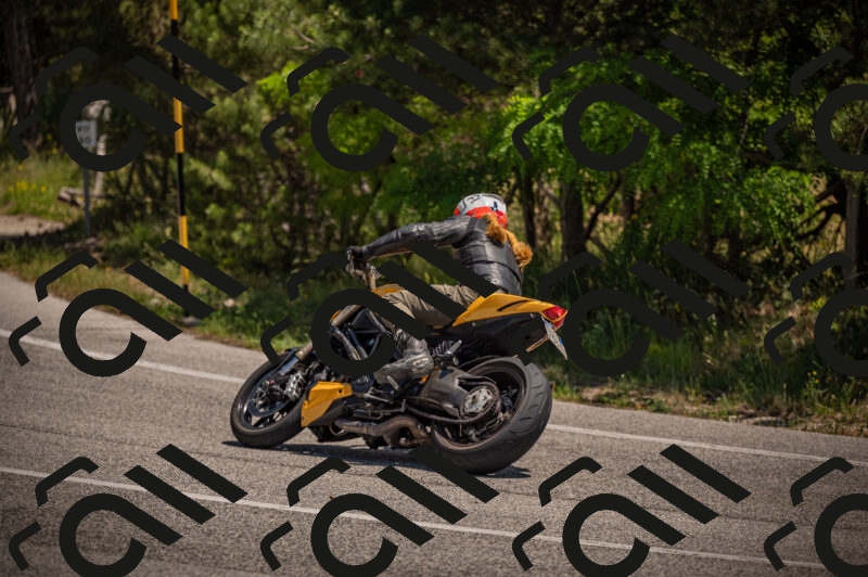 20250614122810-_Z621321_am_