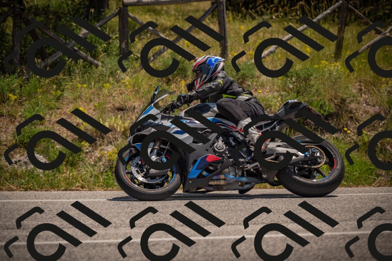 20250614123013-_Z621356_am_